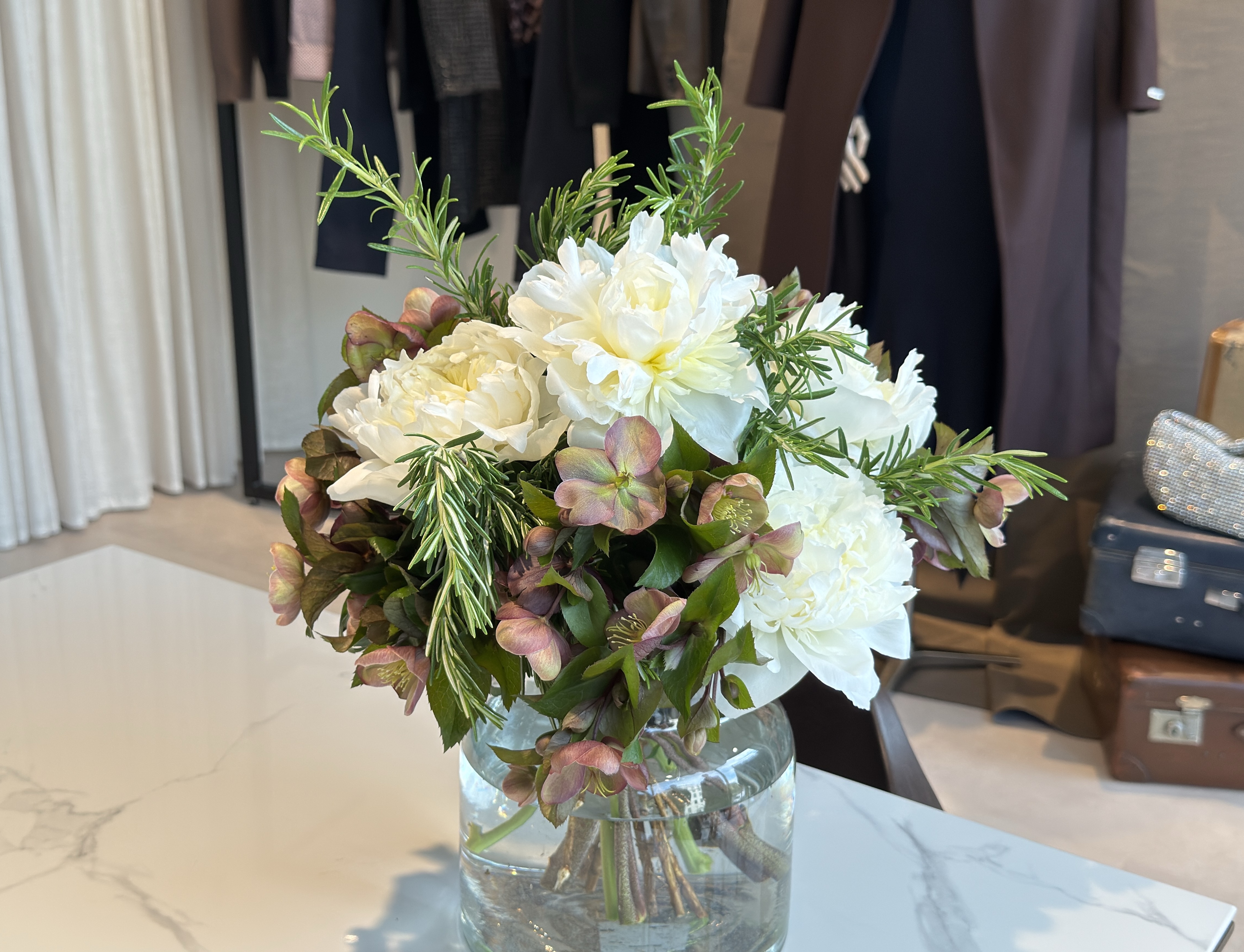 Fresh weekly flowers delivered in London